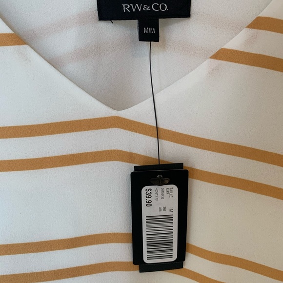 NWT - RW&Co v-neck sleeveless stripped shirt - Picture 2 of 3